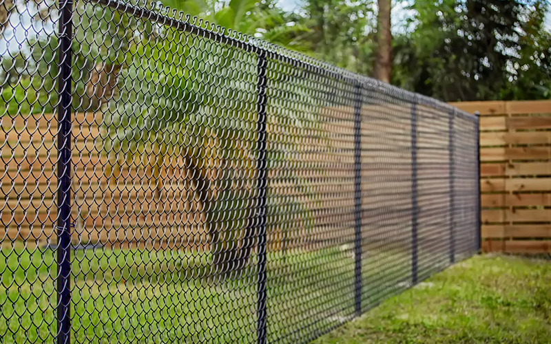 Choose Chain Link Fencing For Your Commercial Property In Toronto. Here’s Why