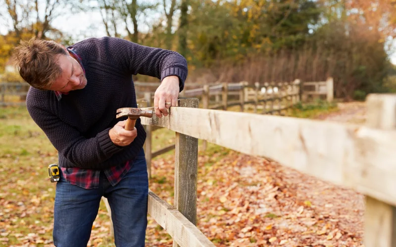 How To Deal With A Bad Fencing Contractor