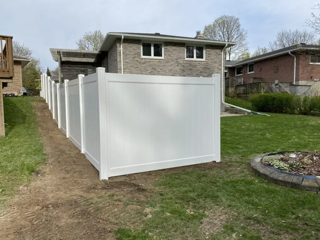 vinyl fence