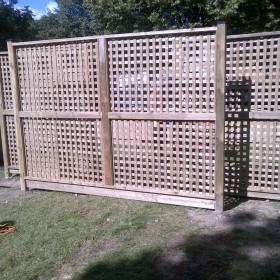 Lattice Fencing