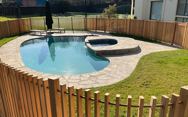 Great Tips for Pool Fence Designs in Ontario