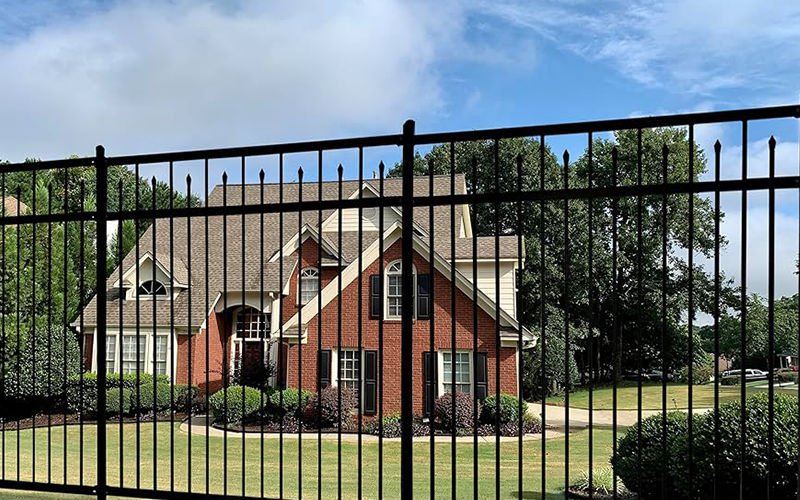 25 Amazing Metal Fence Gates