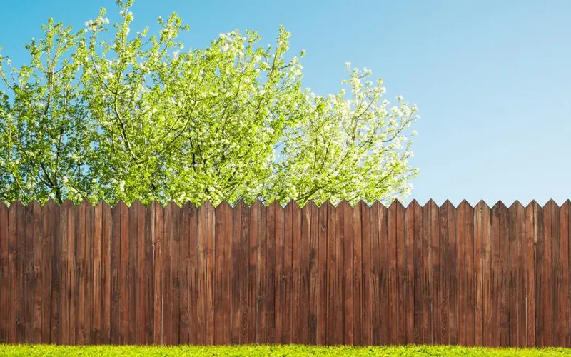 Top 10 Perimeter Fencing Tips -Buyers Guide to Picking and Managing Contractors