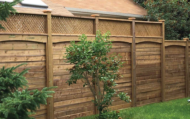 Top 11 Stunning Wood Fence Designs